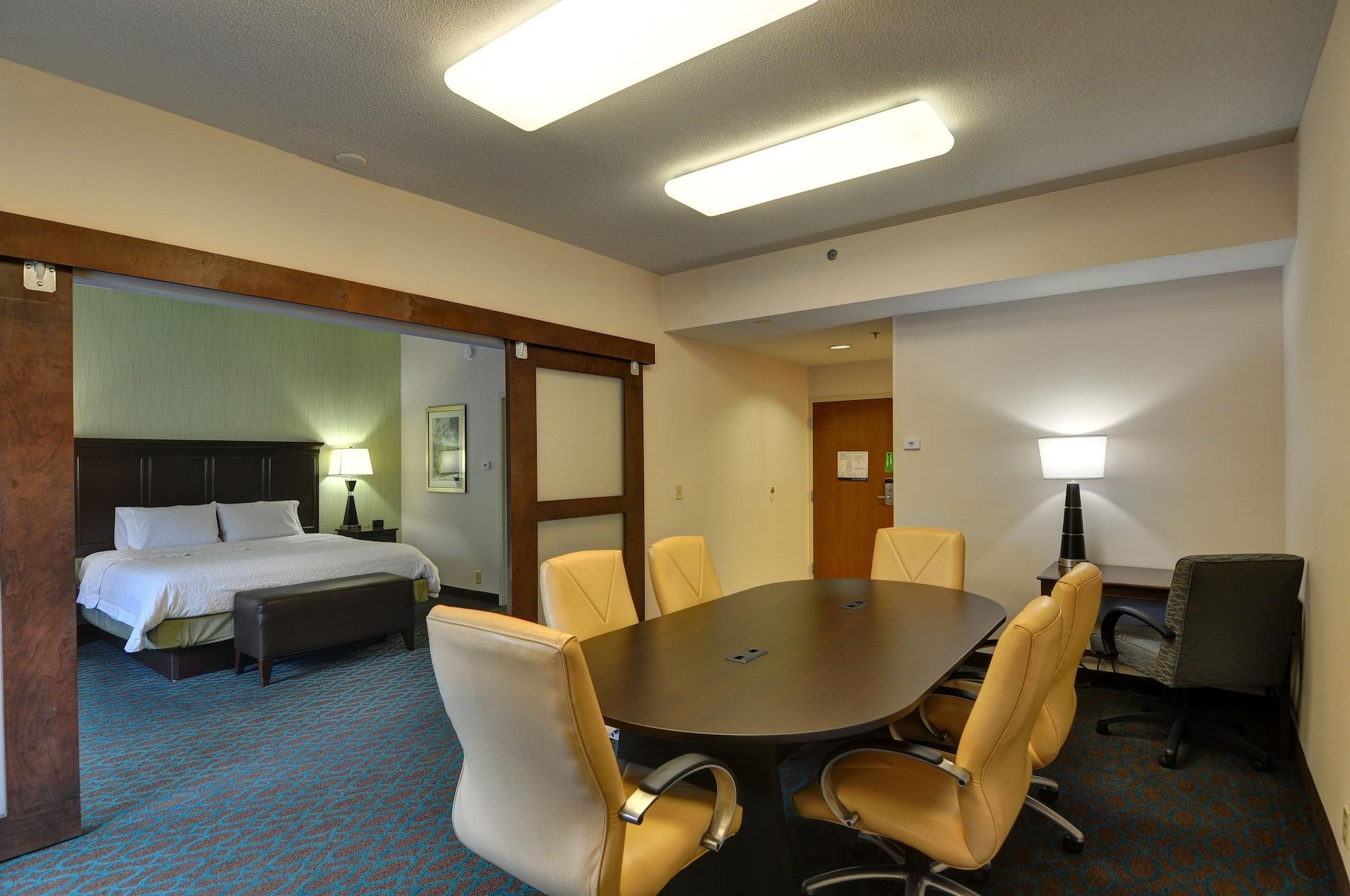 Hampton Hotel