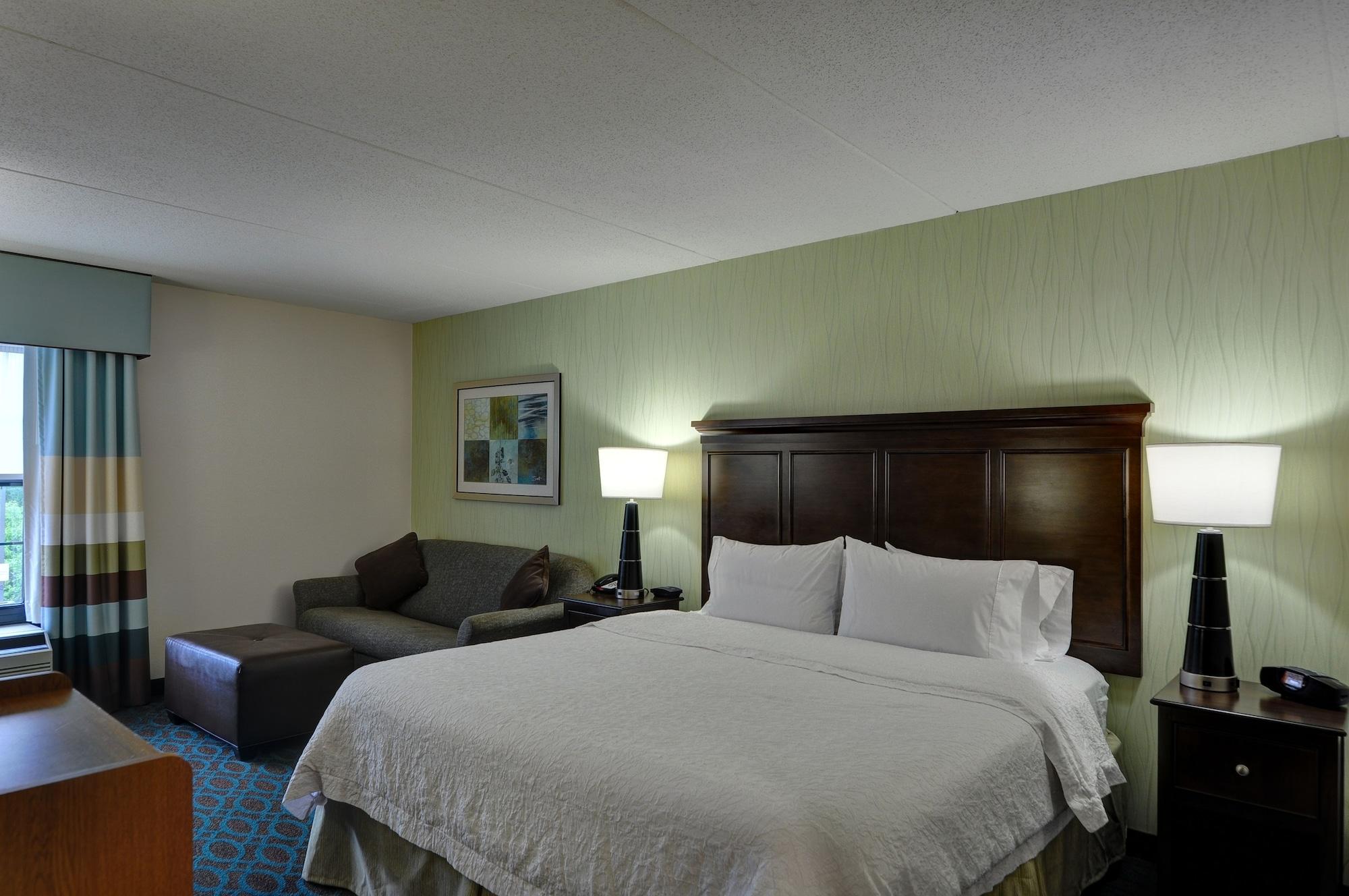 Hotel Hampton 3*