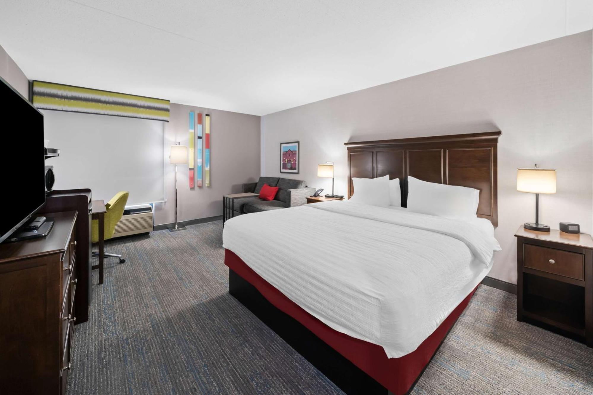 Hotel Hampton 3*