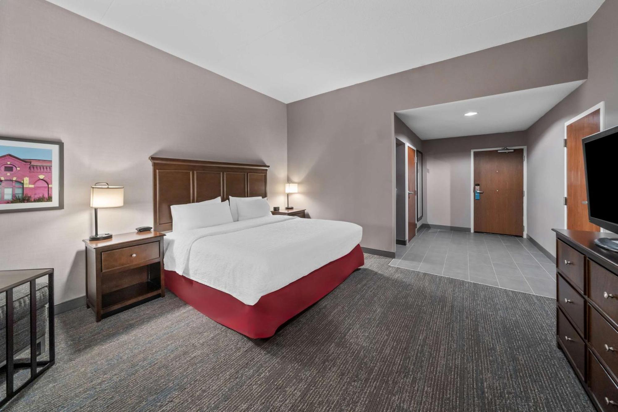 Hampton Hotel